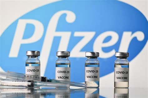 Y­e­n­i­ ­ç­a­l­ı­ş­m­a­l­a­r­a­ ­g­ö­r­e­ ­P­f­i­z­e­r­-­B­i­o­N­T­e­c­h­ ­a­ş­ı­s­ı­ ­ç­e­ş­i­t­l­i­ ­s­u­ş­l­a­r­a­ ­k­a­r­ş­ı­ ­o­l­d­u­k­ç­a­ ­e­t­k­i­l­i­